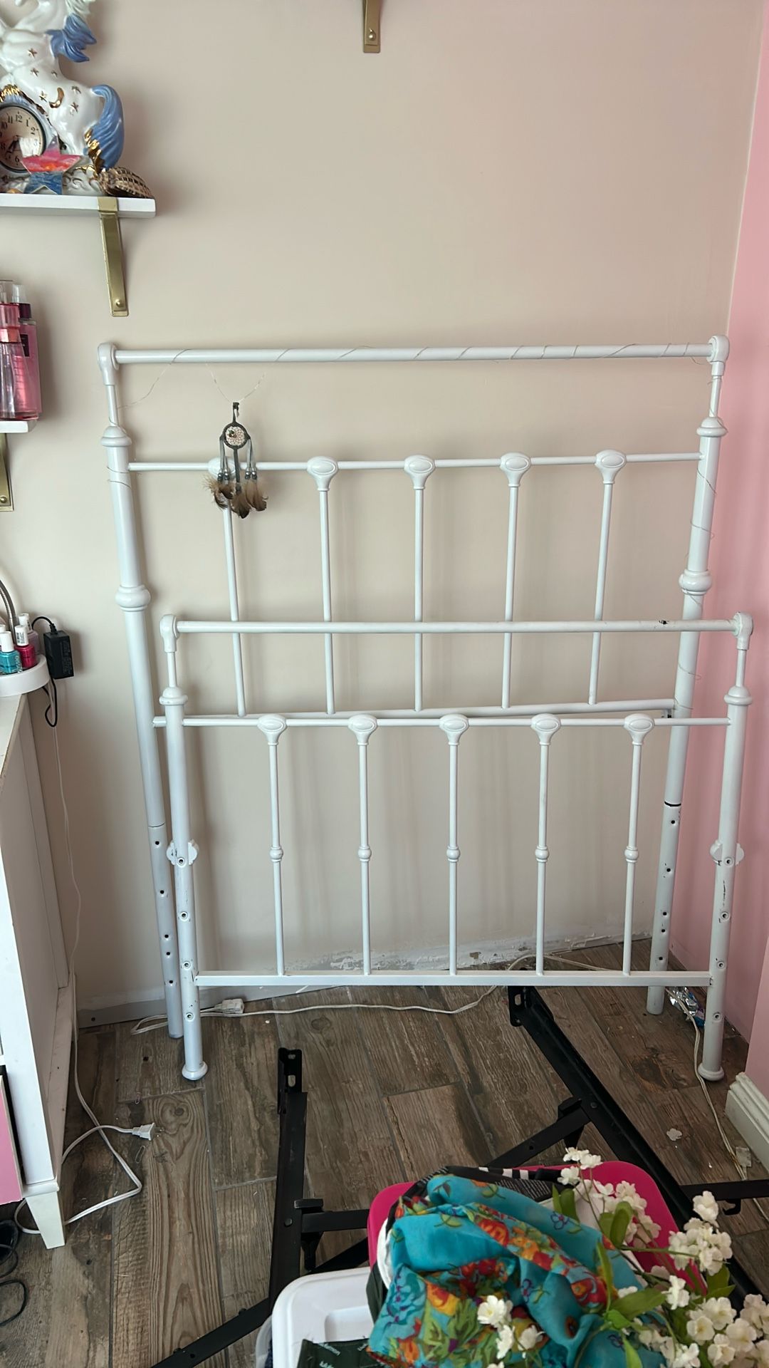 White Metal Frame Head Board And Foot Board Frame Included