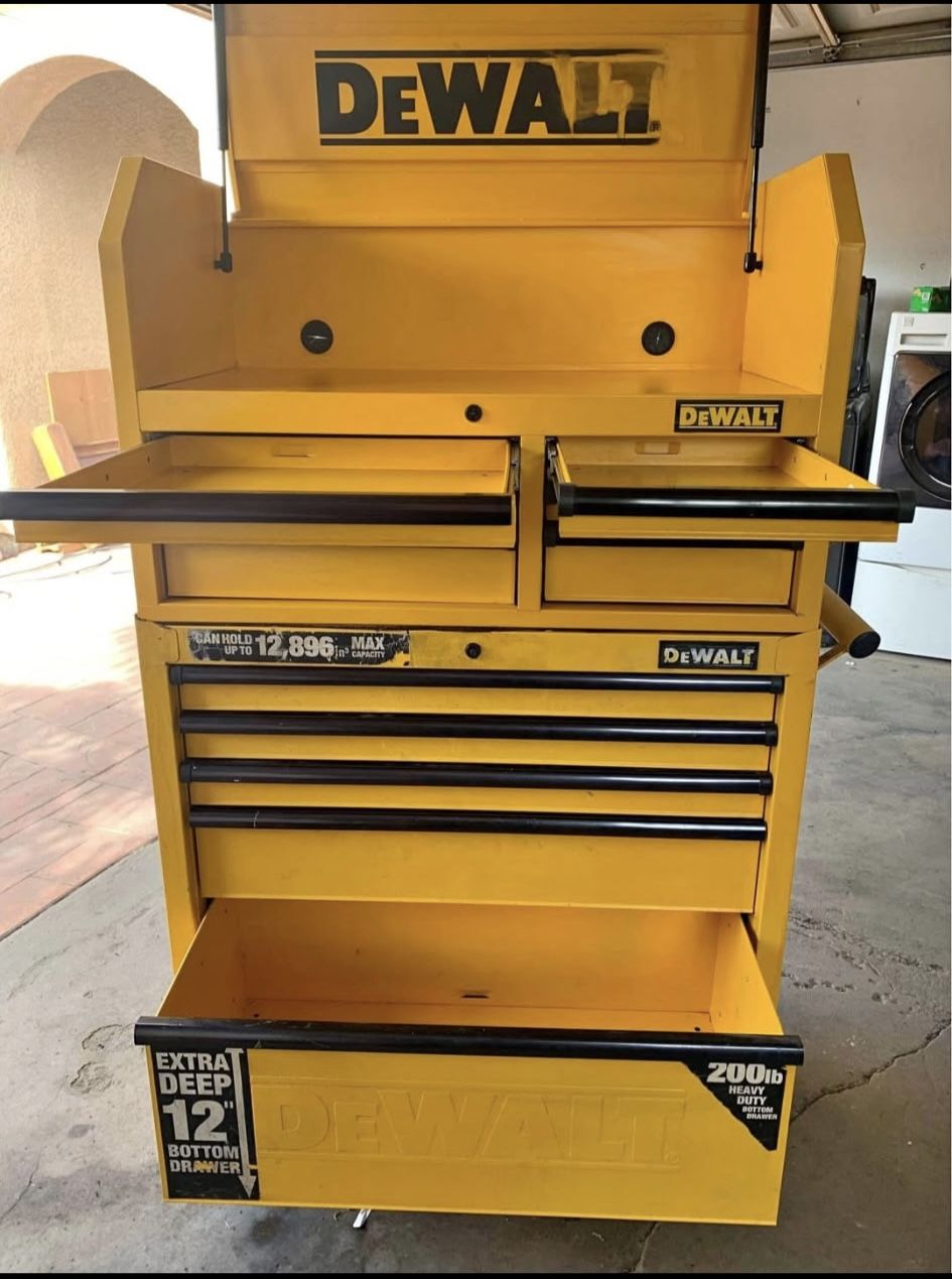 Dewalt Two Tier Tool Box