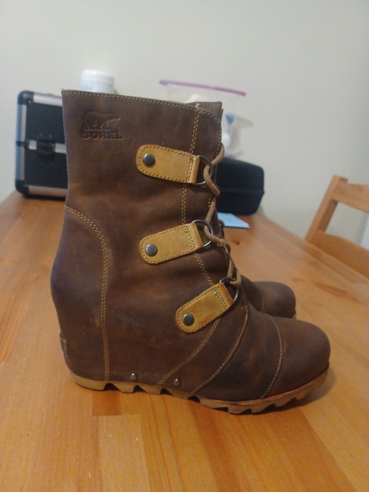 Joan Of Arctic Sorel Wedge Lace Up Boots Women's Size 10