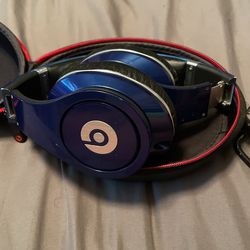 Beats by Dre headphones