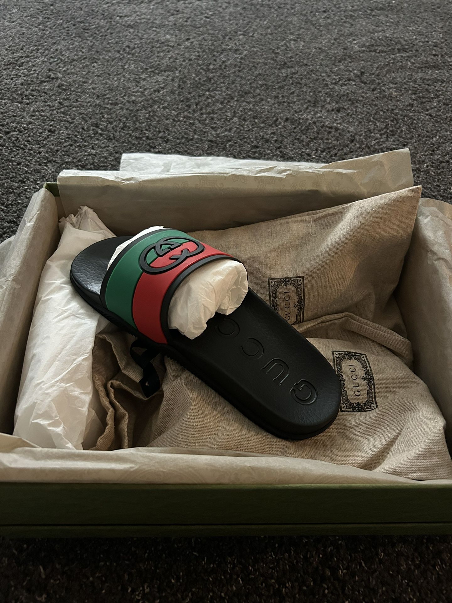 gucci slides