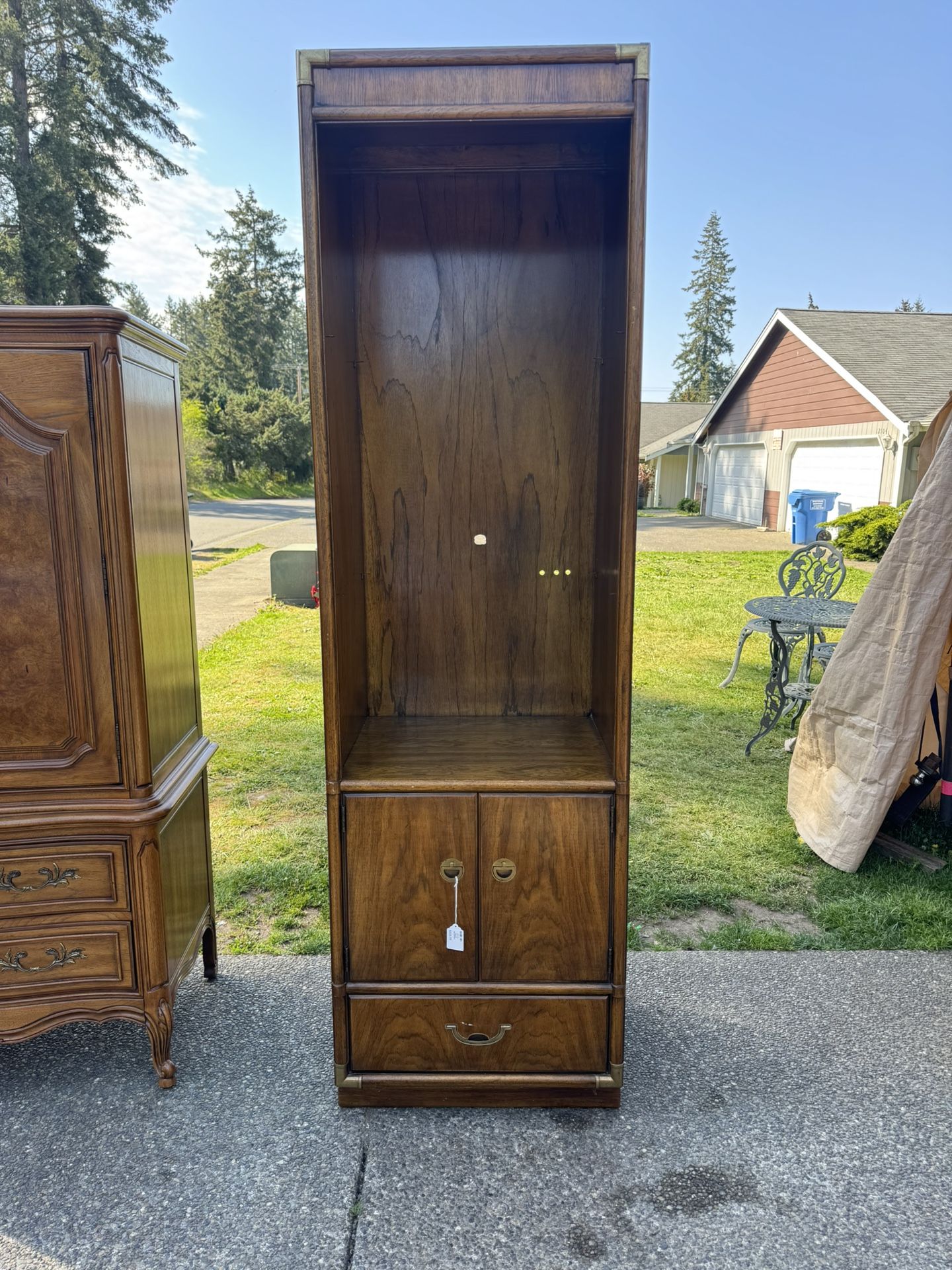 Vintage Drexel Accolade Lighted Cabinet 