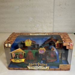 Harry Potter World Of Hogwarts Weasley House “The Burrow “ Vintage Mattel 2001 New