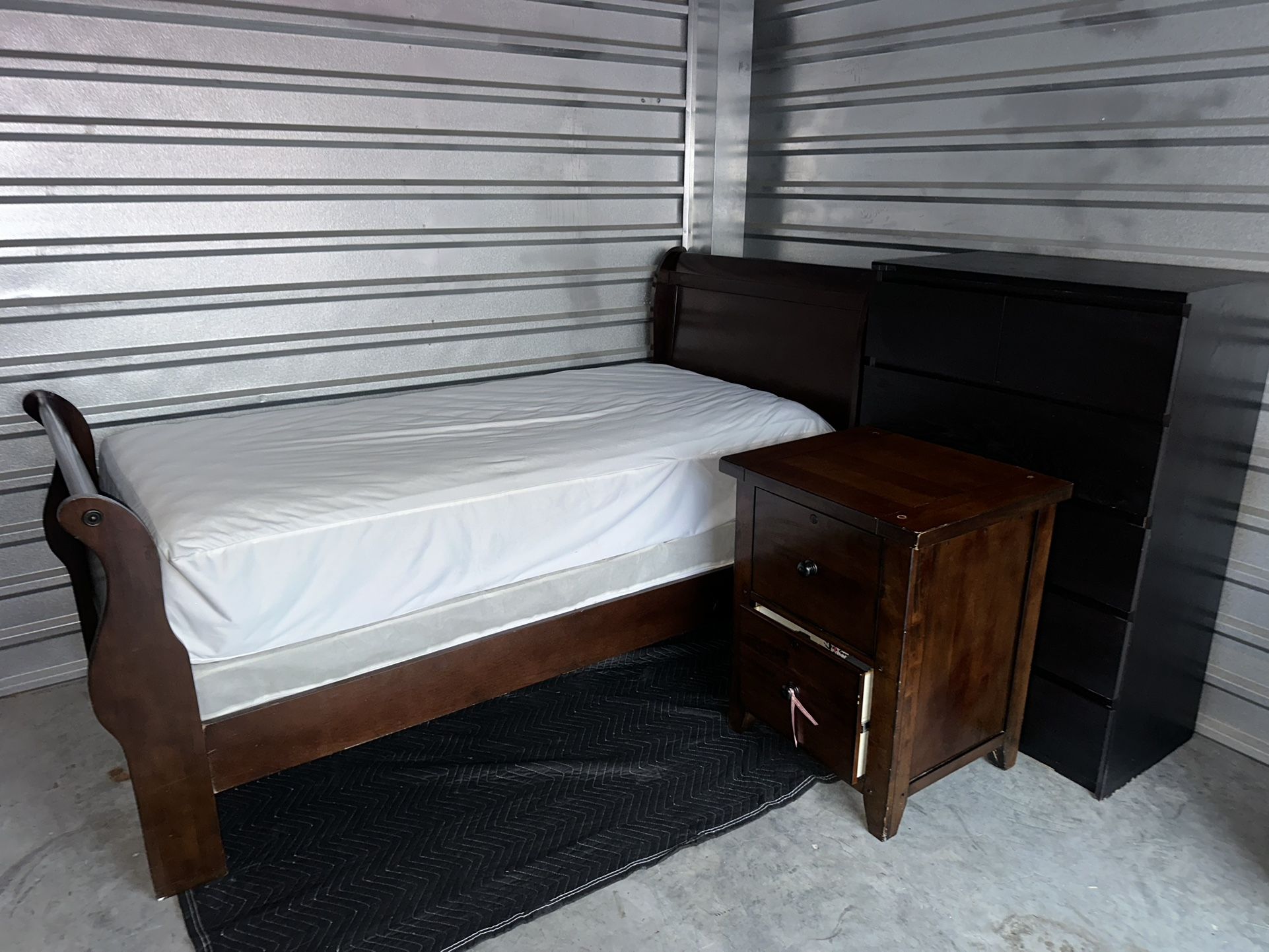 Twin Bed Set