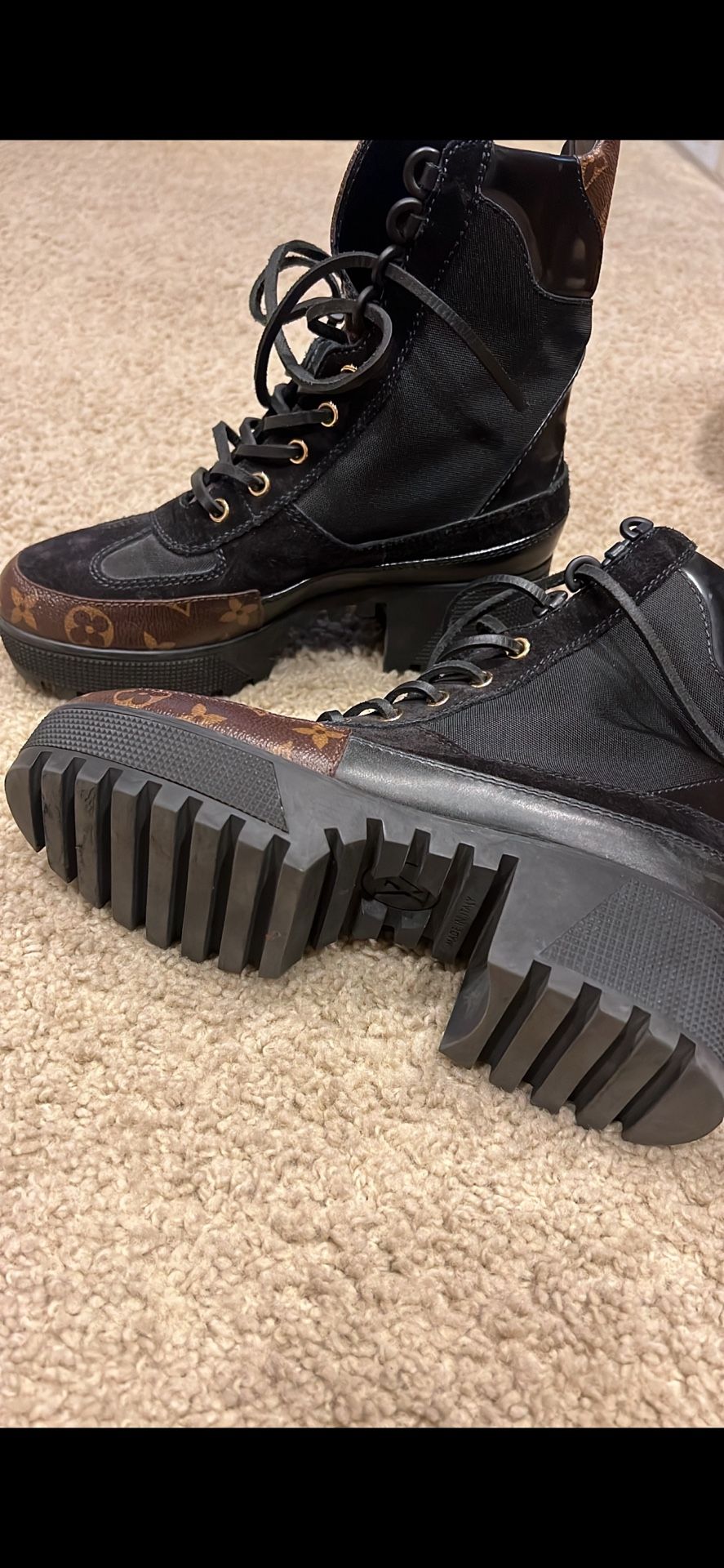 Lv boots