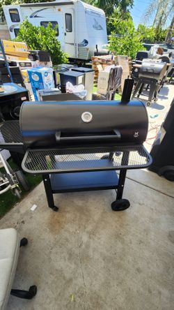 Member's Mark 35" Barrel Charcoal Grill w/ Cover