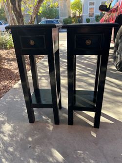 Pair of Black Wooden Nightstands with Drawer