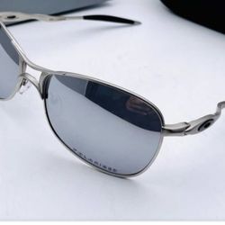Crosshair Oakleys Sunglasses/ Unisex