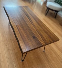 Beautiful wood coffee table