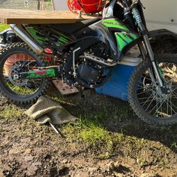 350 Dirt Bike 
