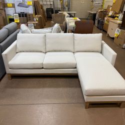 Henredon Murphy Sofa with Reversible Chaise! (BRAND NEW IN BOX ) INTERCHANGEABLE CHAISE!)