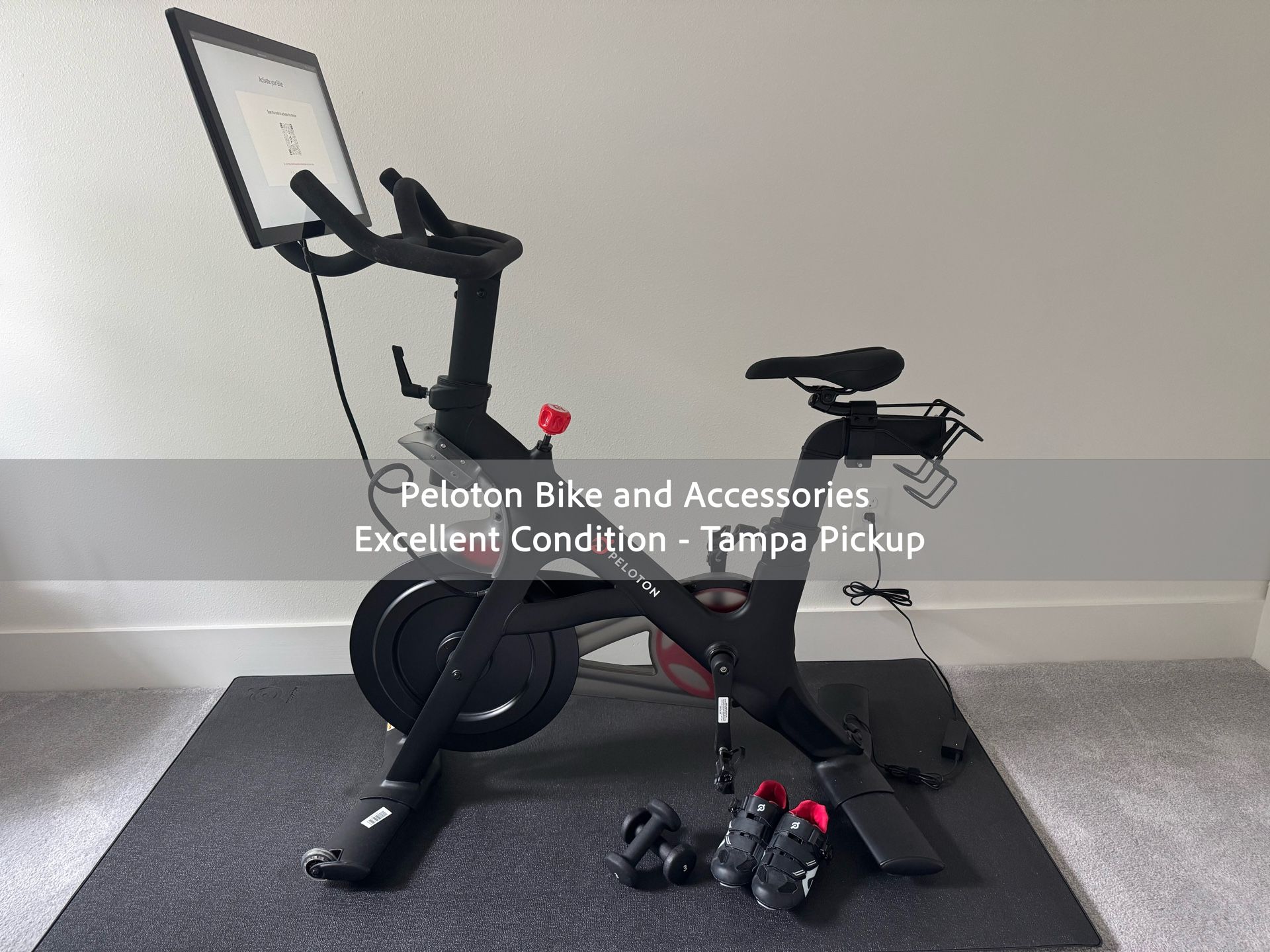 🚴‍♀️ Peloton Bike and Accessories – Excellent Condition!