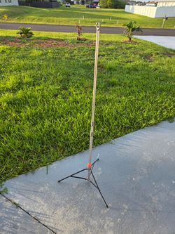IV STAND POLE 6FT LIKE NEW