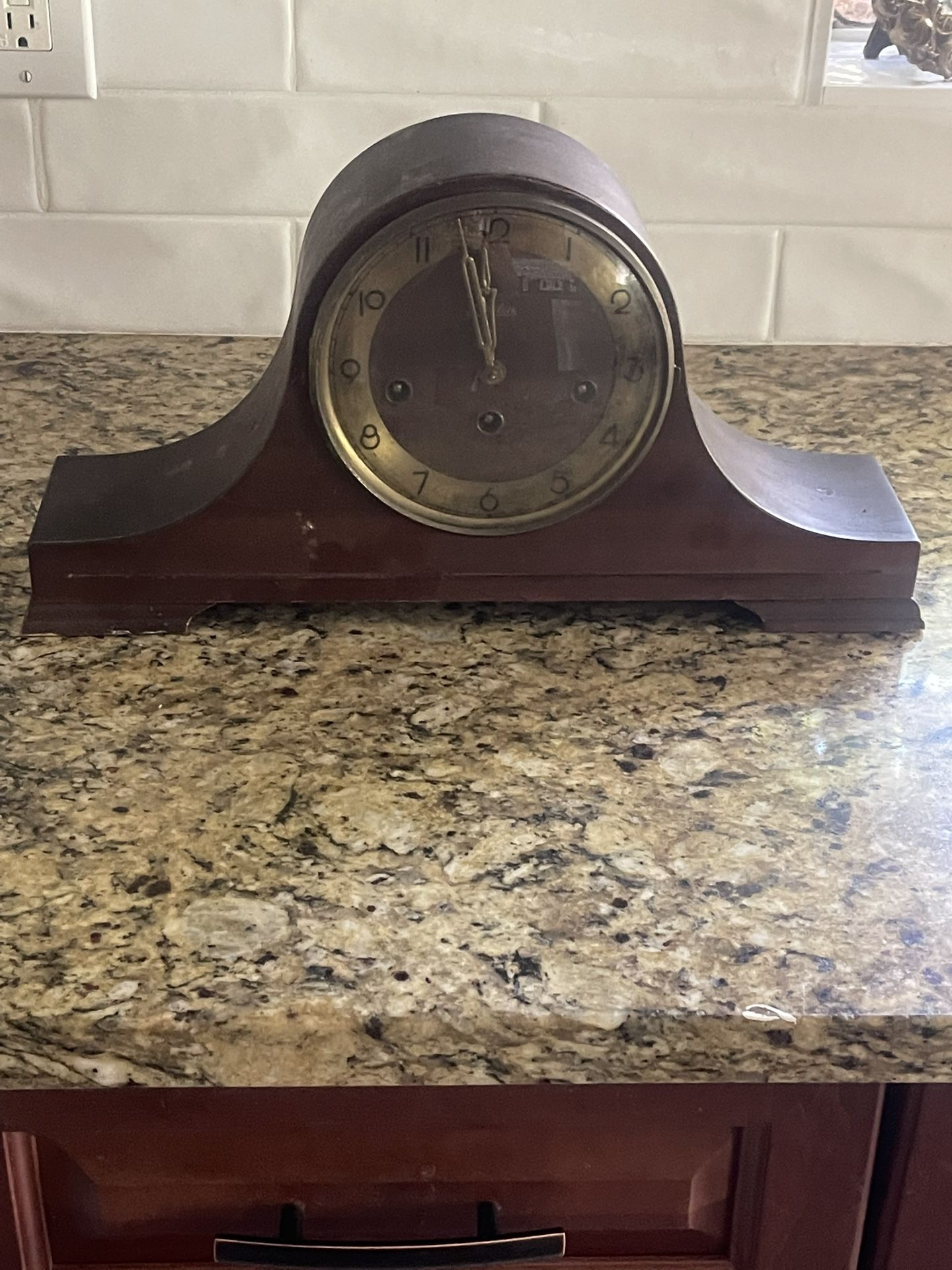 Linden Clock Made In Germany!