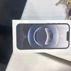 iPhone 16e