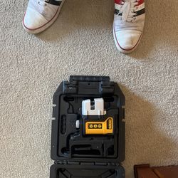 Dewalt 4 Way Green Lazer Level 