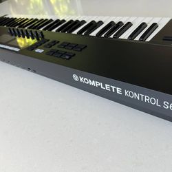 Native Instruments Komplete Kontrol S61 Mk2