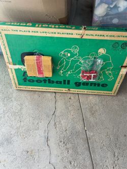 VINTAGE TUDOR TRU-ACTION ELECTRIC FOOTBALL GAME – ORIGINAL BOX