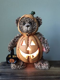 Halloween Decoration Light-up Electric Teddy Bear Trick-or-Treater