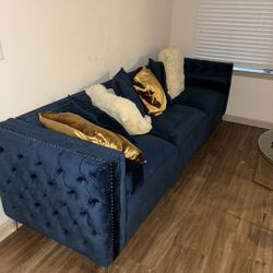 Navy Blue Velvet Tufted Chesterfield Sofa - Excellent Condition