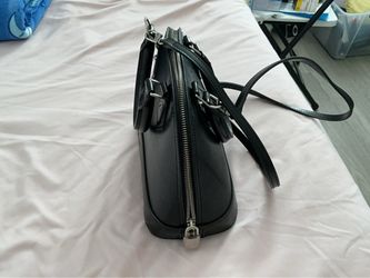 Black purse