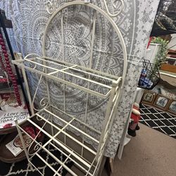 Lovely Metal Plant Stand Shelves Rack