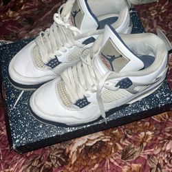 Jordan 4s Midnight Navy 