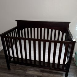 Baby Crib 