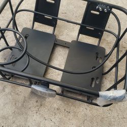 Bᴀsᴋᴇᴛ Fᴏʀ Fʀᴏɴᴛ ,ᴄᴀɴ Bᴇ Aᴅᴀᴘᴛᴇᴅ Tᴏ Bᴀᴄᴋ Oғ E.ʙɪᴋᴇ Oʀ Scooter