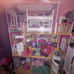 Barbie Dreamhouse