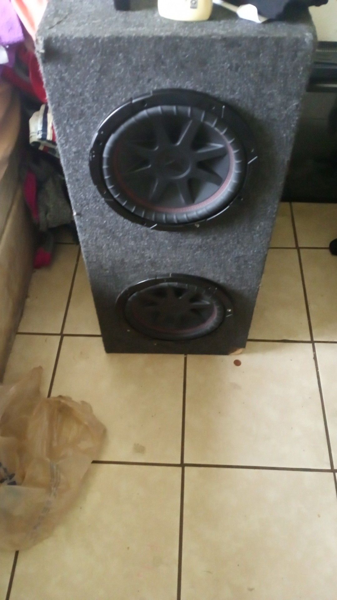 Kicker speakers