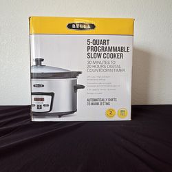 Bella Slow Cooker..5 qt Programmable**NEW**