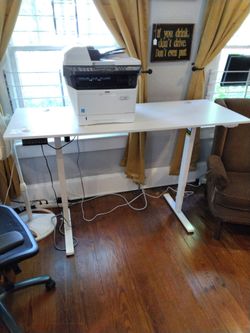 Sit-Stand Work Desk