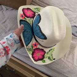 sombrero vaquero pintado en mano