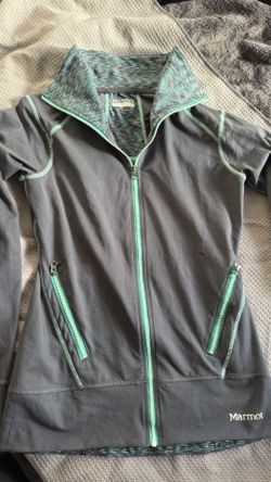 Women’s Xs Marmot Long Sleeve Funnel Neck Full Zip 