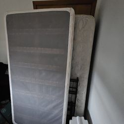 Full-Size Mattress – Good Condition
