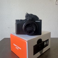 Sony ZV-F1 Vlog Camera