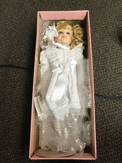 Carol Anne Dolls by Karen Kennedy, Musical