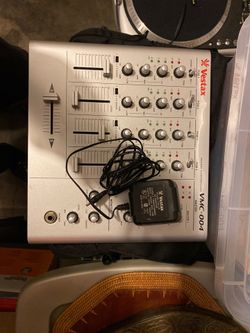 Vestax VMC-004 VMC 004 DJ Mixer