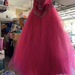 Beautiful quincenera dress By Madeline Gardener size 18