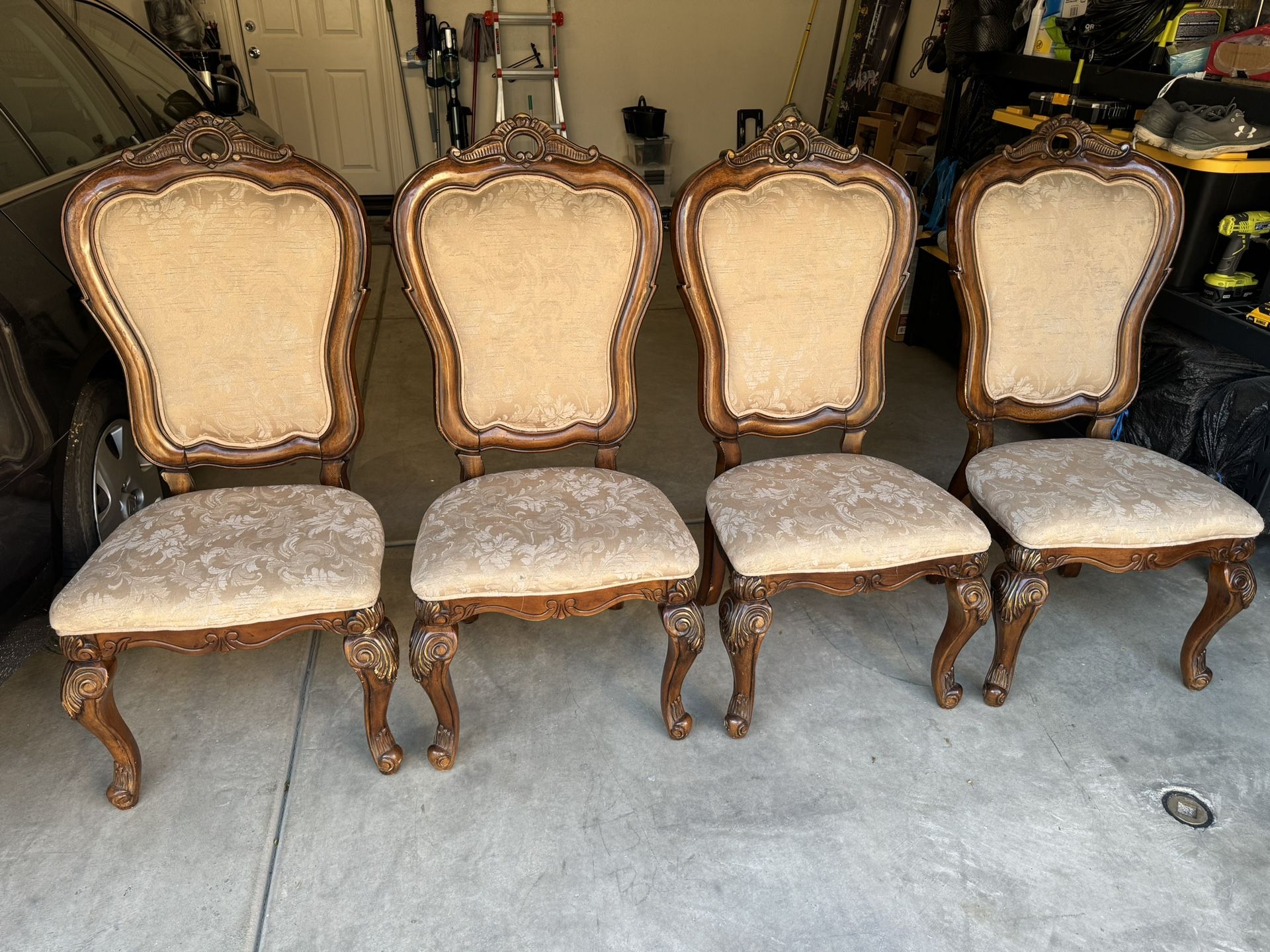 Dinning Room Chairs(Needs To Be Upholstered All 4)