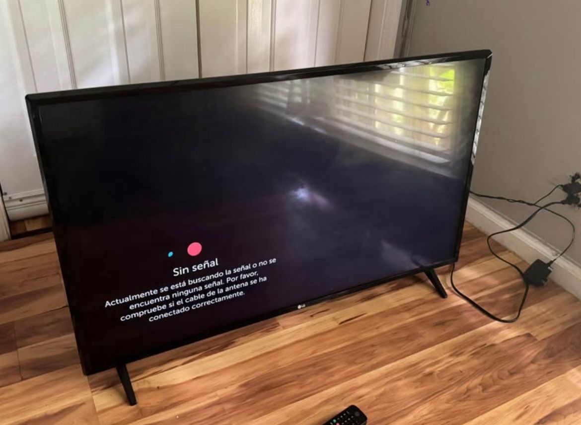 LG tv 45” inch