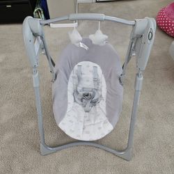Graco Slim Spaces Compact Swing