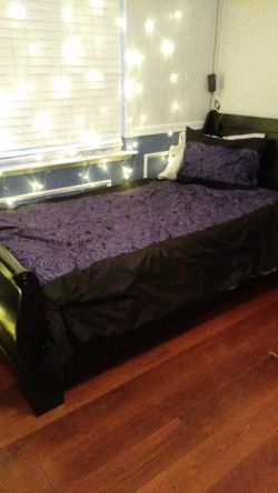 Twin bed for sale