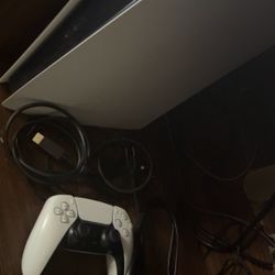 Ps5 Slim W Controller & Cords