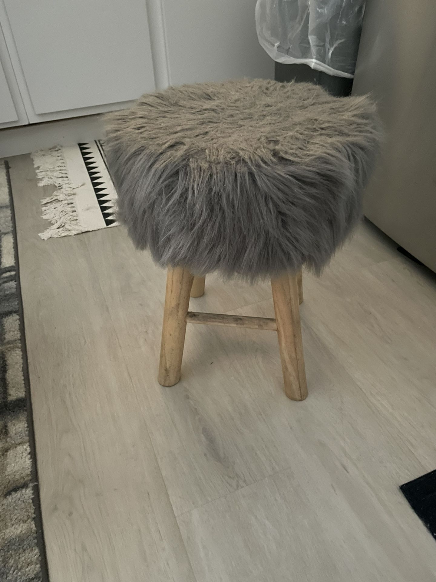 2 Fluffy Stools
