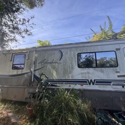 1997 Winnebago Adventurer