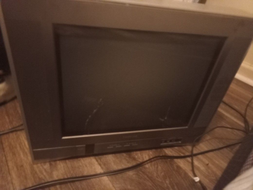 Toshiba Box Tv With DVD And VCR Together Free Come Get It 