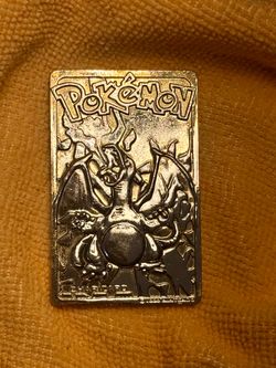 Vintage Pokemon Limited Edition 1999 Charizard 24K Gold Plated Trading Card