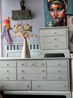 CUTE BEDROOM SET BLUE AT PICKY PINCHERS 5280 SEMINOLE BLVD ST PETE OPEN NOON TO 6pm FREE DELIVERY 